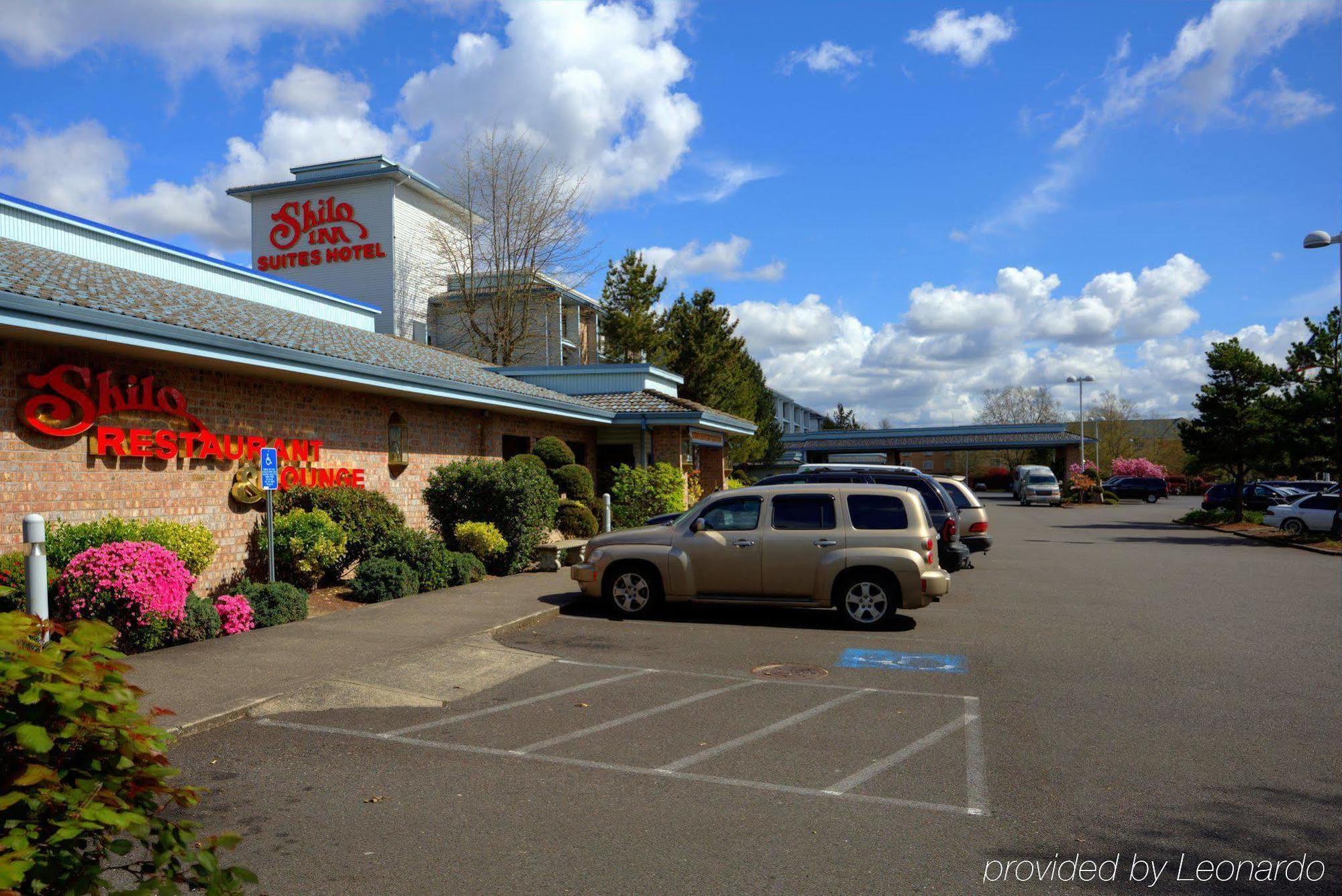 Sojourn Suites Portland Airport Exterior photo